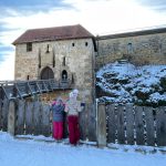 vor der Ruinie Hohenrechberg